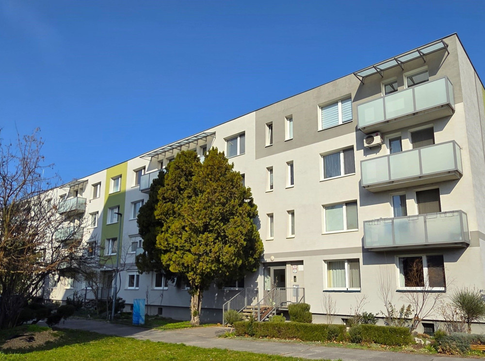 Slnečný 3,5-izbový byt v srdci Ružinova  – Trávniky