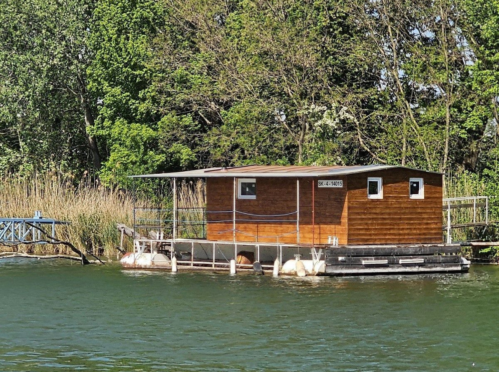Predaj Hausbotu na Jaroveckom ramene