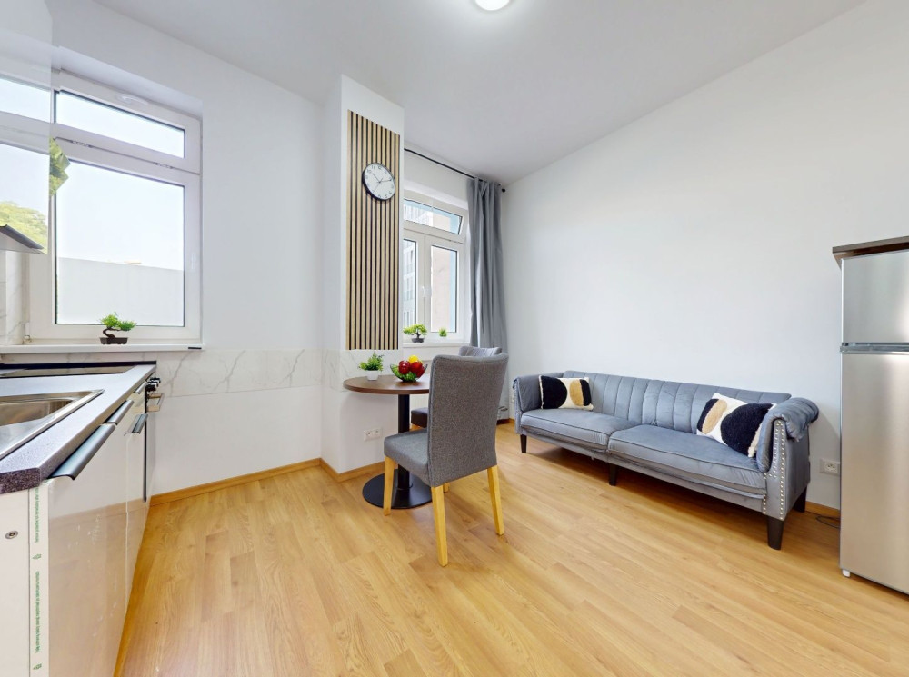 Prenájom 2 izbového bytu v centre mesta ul. Špitálska, Bratislava - Staré Mesto