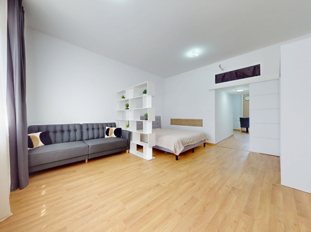 Prenájom 2 izbového bytu v centre mesta ul. Špitálska, Bratislava - Staré Mesto