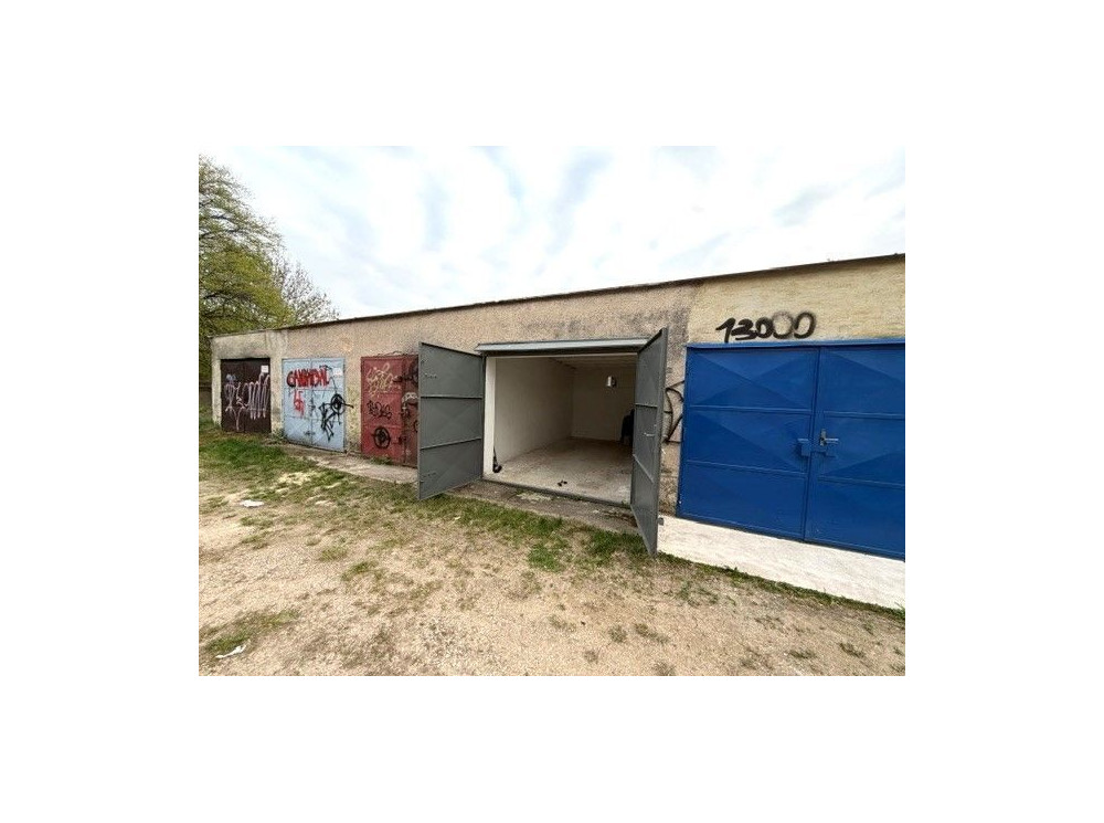 PRENAJMEM garáž na Odborárskej ul. v mestskej časti Nové Mesto