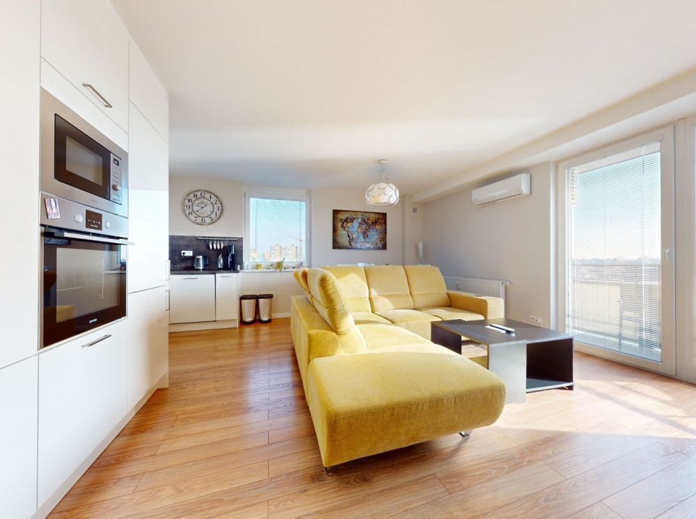 Prenájom 3 izbového bytu na Kazanskej ulici s možnosťou nabíjania pre elektromobil