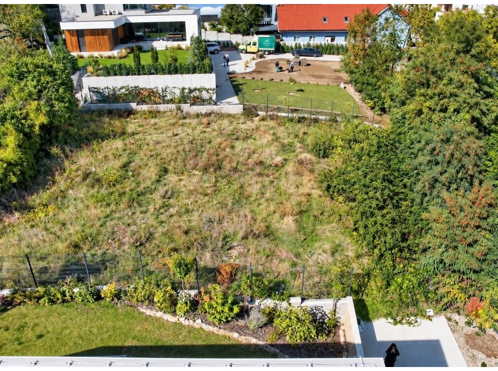 Pieskova, Rača | 788 m² pre moderný rodinný dom so štúdiou a všetkými IS