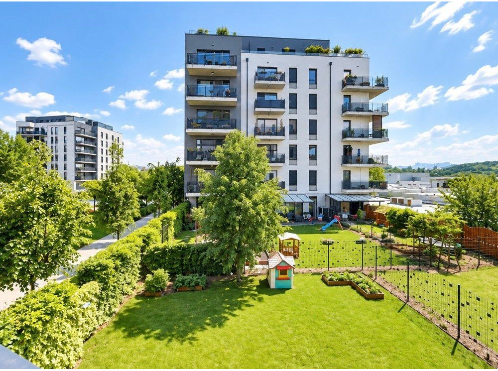 4-izbový byt | 2 kúpeľne | veľká lodžia |  parkovanie v cene
