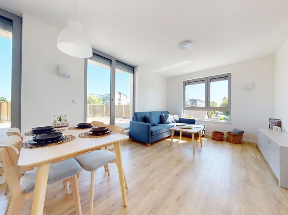 Nový a elegantný 3 izbový byt na prenájom Bratislava Downtown, Votrubova ulica. 
