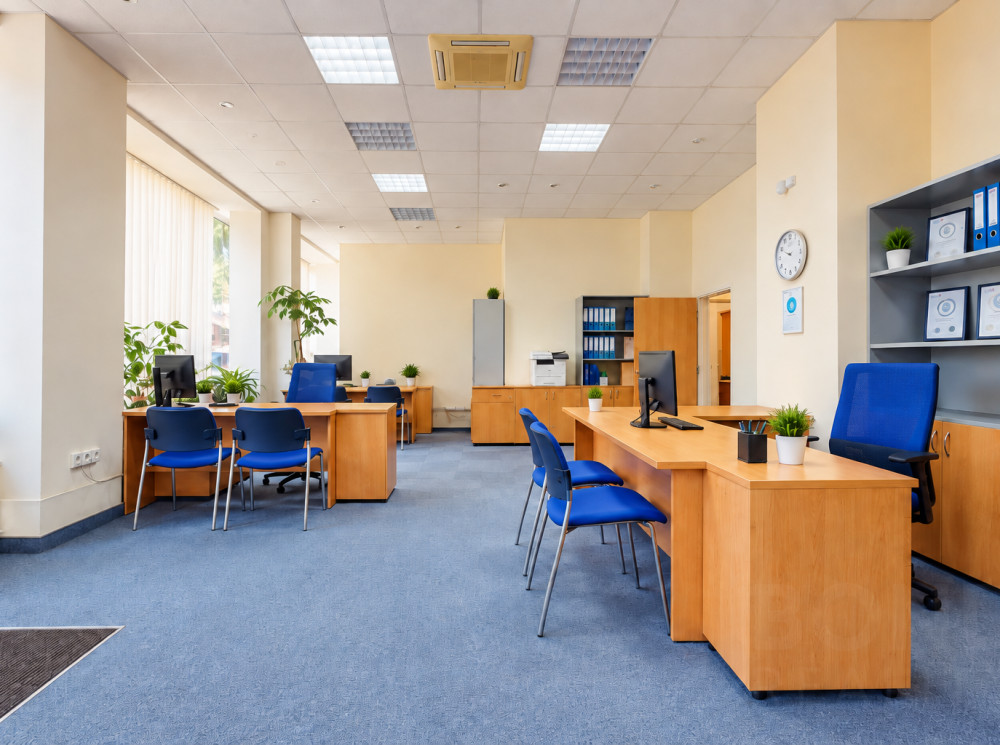 OBCHODNÝ PRIESTOR 140 m² | VEĽKÝ VÝKLAD | FREKVENTOVANÁ KOŠICKÁ ULICA