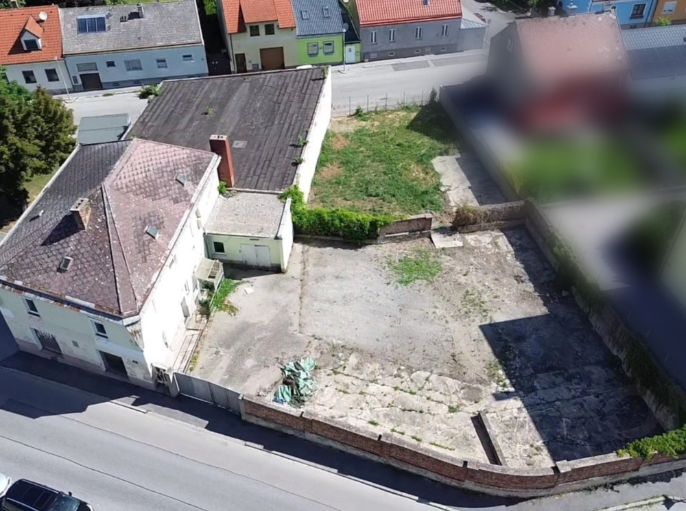 Investičný stavebný pozemok v Hainburgu – potenciál výstavby až 17 bytov