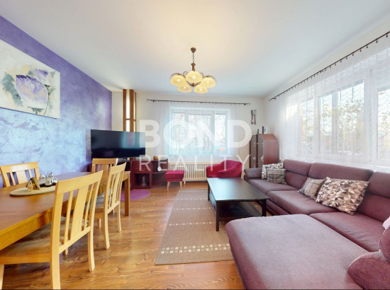 Priestranný rodinný dom v centre obce Ivanka pri Dunaji