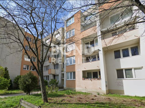 Práve dokončujeme 3 izb. byt s balkónom v tehlovom dome na začiatku Karlovej Vsi, ulica Novackého