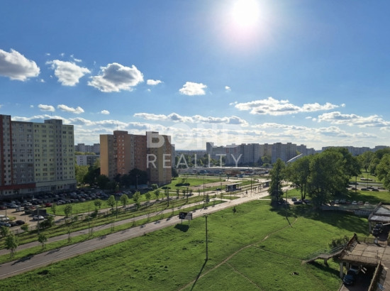 PRIPRAVUJEME DO PONUKY: Slnečná zariadená garzónka s loggiou v top lokalite Petržalky po rekonštrukcii!