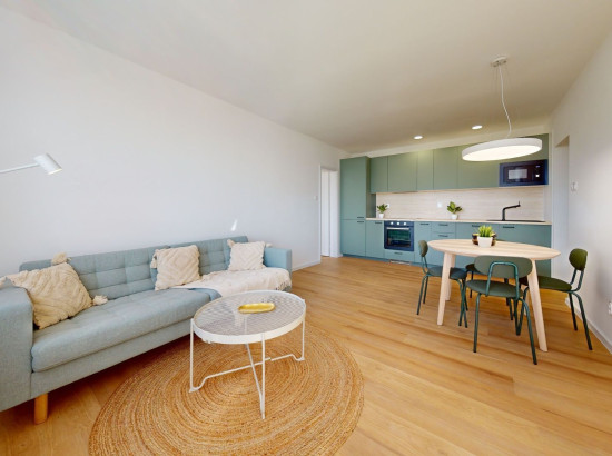 Pekný 3,5 izb. byt po kompletnej rekonštrukcii na prenájom, ul. Sibírska