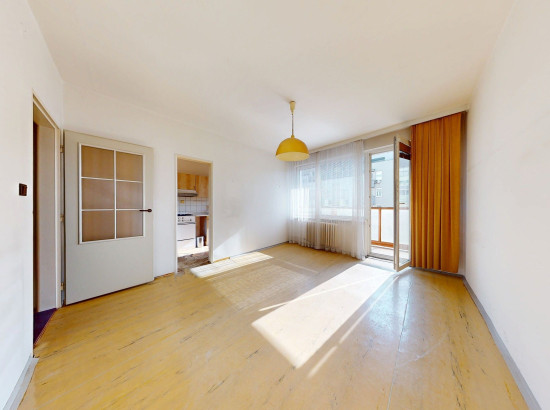 PREDAJ 1-izbový byt na Vazovovej ul. s veľkou lodžiou