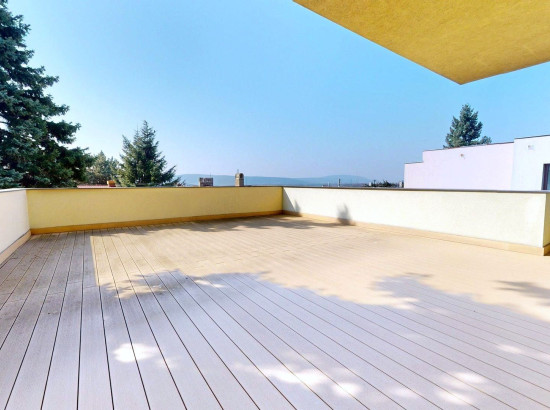 Veľkorysý rodinný dom v prestížnej vilovej štvrti Bôrik | Bratislava I