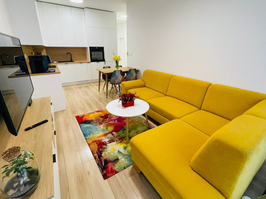 Štýlový 2-izbový byt na prenájom – Petržalka, Gogoľova ulica