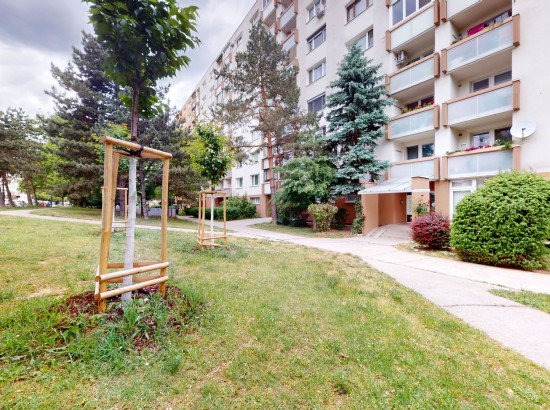 4-IZBOVÝ BYT PO NOVEJ REKONŠTRUKCII, DNV, EISNEROVA.
