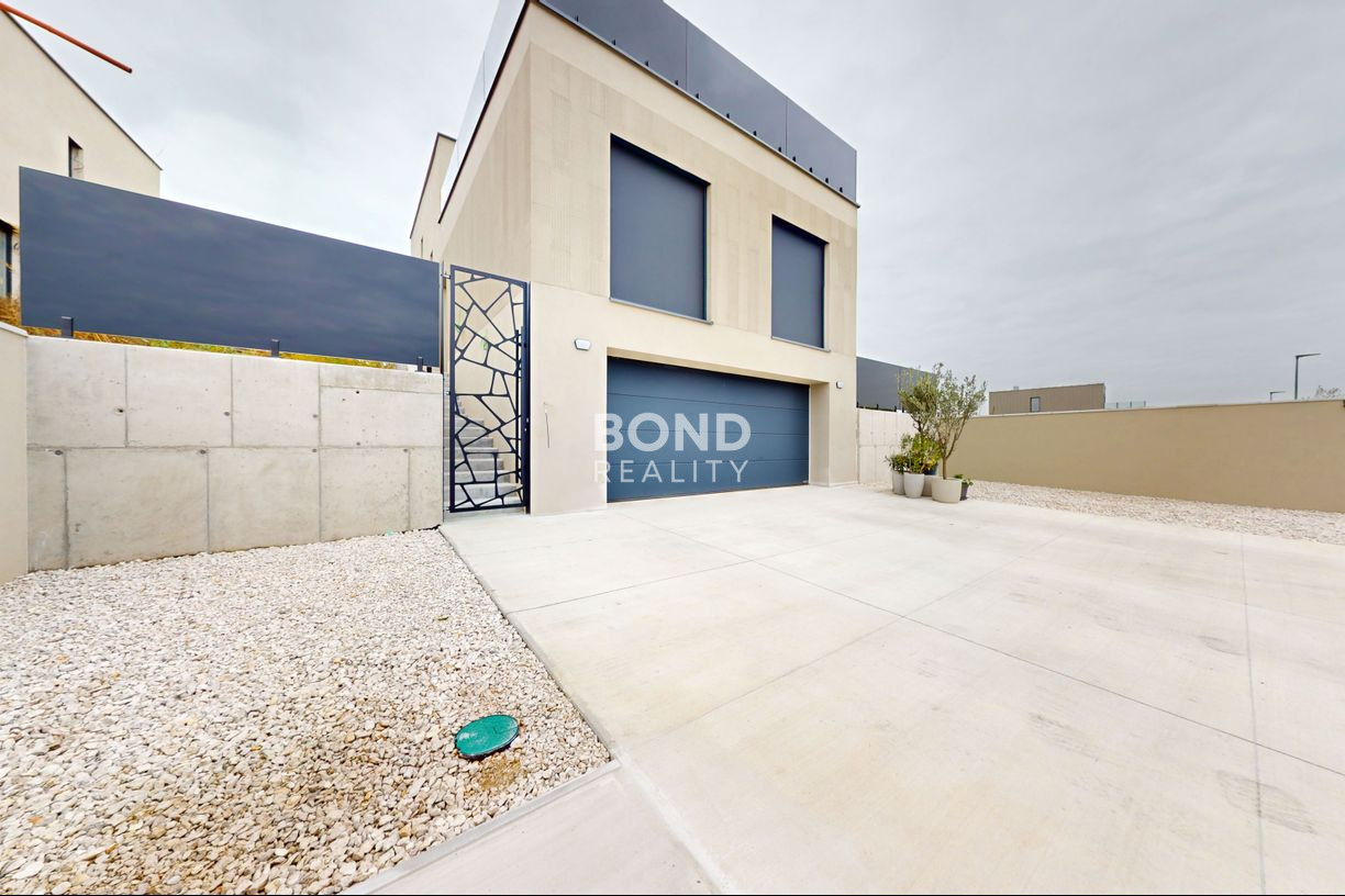 5 izbový RD s krásnym výhľadom na Rakúsko, OREŠIANKY, Tepelné čerpadlo