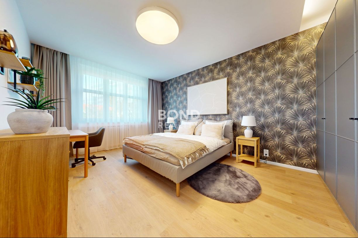 Elegantný, zrekonštruovaný veľkometrážny byt v centre Bratislavy – Floriánske námestie, Staré Mesto, Bratislava I.
