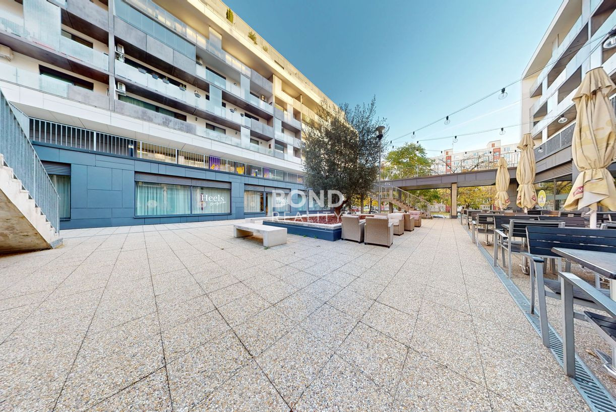 SLNEČNÝ 3-IZBOVÝ BYT S VEĽKOU LODŽIOU V NOVOSTAVBE SKYBOX