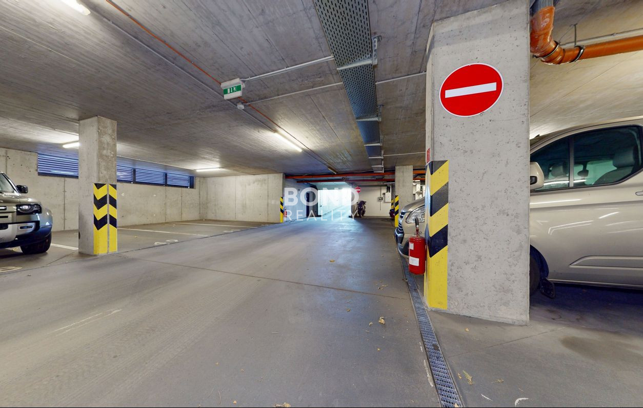 SLNEČNÝ 3-IZBOVÝ BYT S VEĽKOU LODŽIOU V NOVOSTAVBE SKYBOX